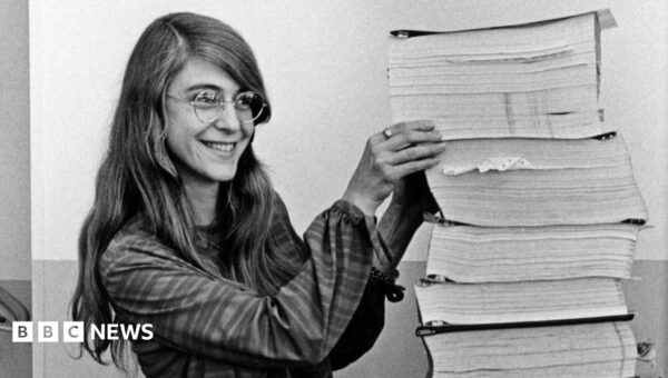 Margaret Hamilton, whose software helped land Apollo 11 on the Moon, dies at 90