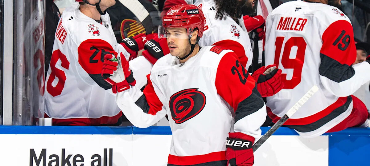 Hurricanes 6, Canucks 3