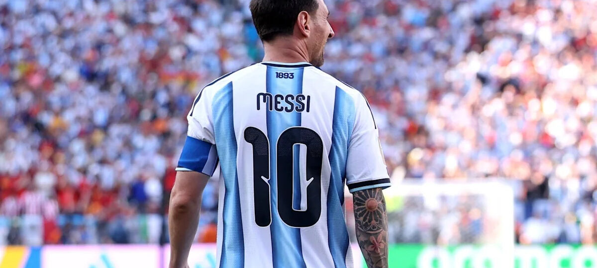 Lionel Messi is leaving international football with grace. Cristiano Ronaldo could never