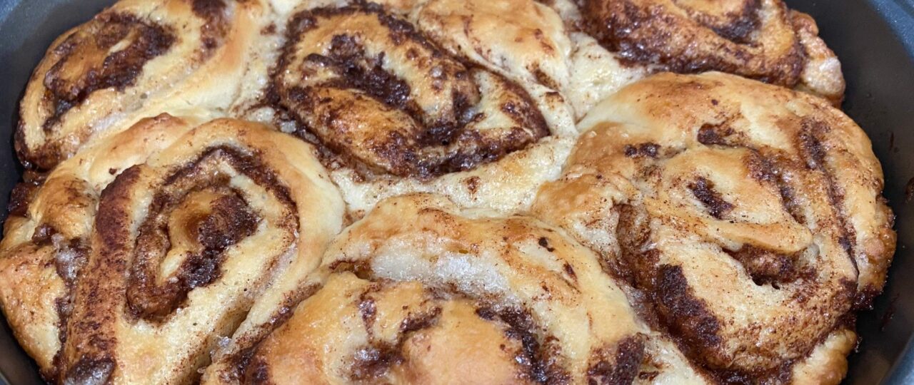 I tried cinnamon-roll recipes from 3 celebrity chefs, and the best one completely blew me away