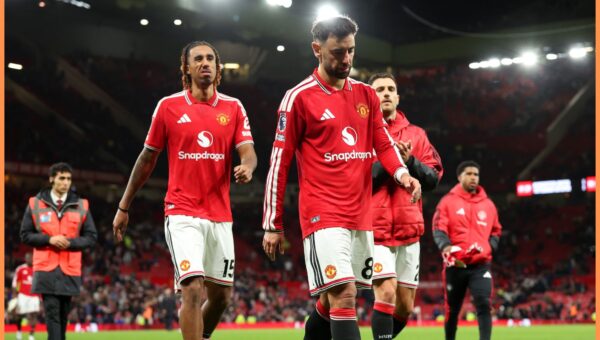 Carrick backs ‘top player’ to regain his Man United form after poor recent performances