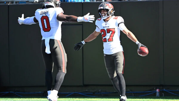 Buccaneers make history with rare two-point play vs. Panthers