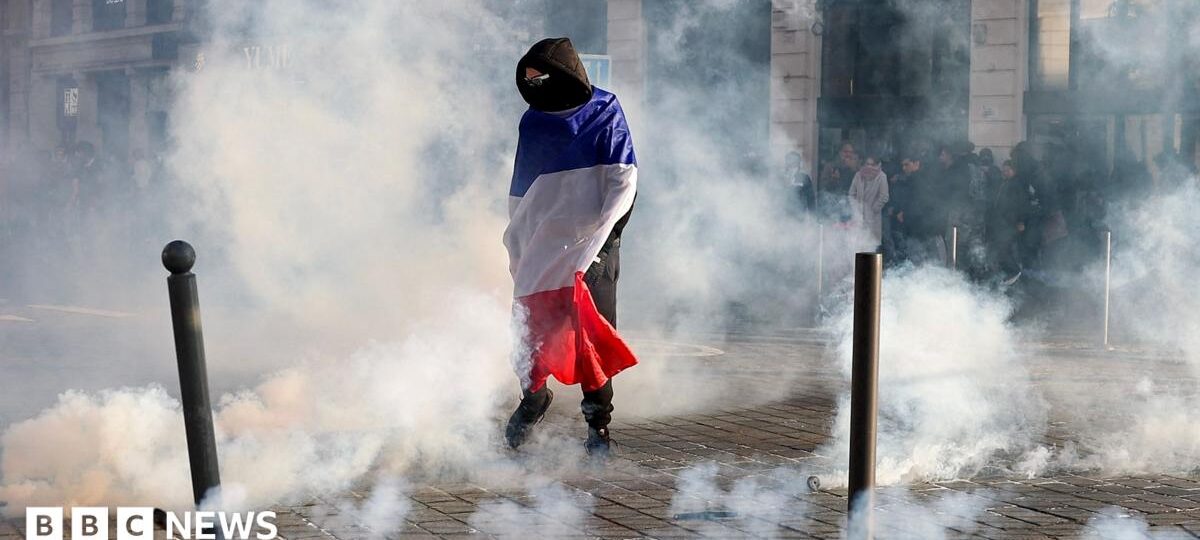 Macron accuses foreign leaders of exploiting French riots