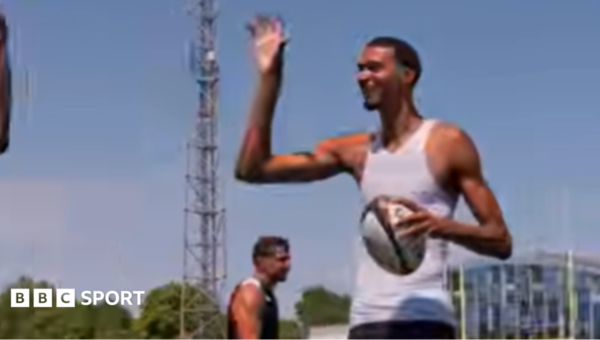 NBA star Wembanyama trains with French rugby club