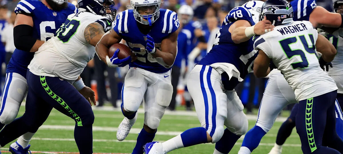 Pre-Snap Reads: Will a big trade fix the Seahawks’ problems on offense?