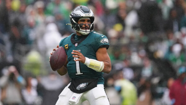 Eagles QB Jalen Hurts ruled out for Week 6 after blood clot found in his leg, not expected to go on IR