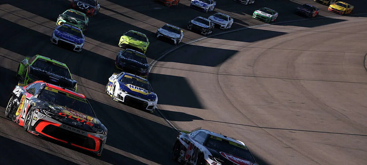 How to watch the NASCAR Bank of America 400 without cable today