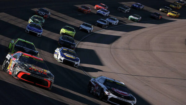 How to watch the NASCAR Bank of America 400 without cable today