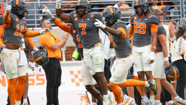 Arion Carter donations to cancer research for Tennessee football after Arkansas