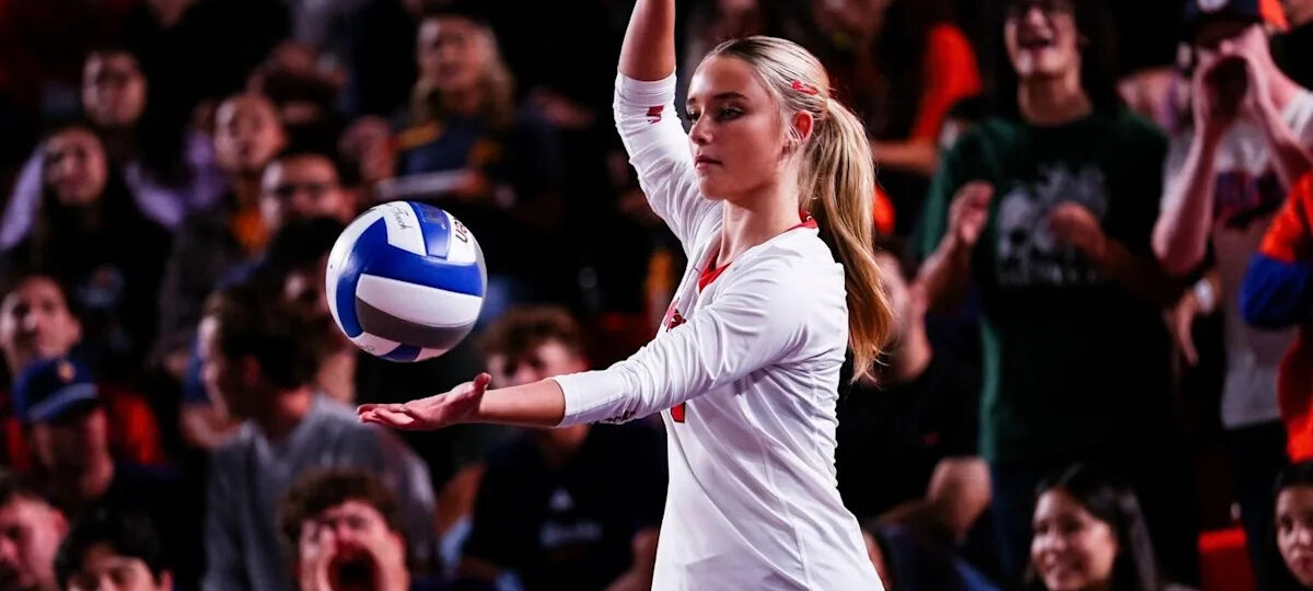 Arizona volleyball can’t maintain momentum in loss to Iowa State