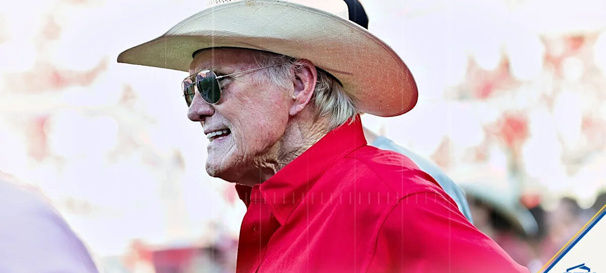 ‘Time To Retire,’ ‘He Hasn’t Been Relevant in Years’ — NFL Fans Push Back As Terry Bradshaw Delivers an Update on Contract Status With FOX