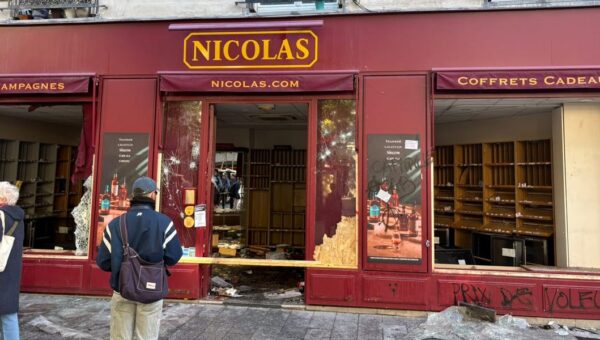 Paris business owners take stock as riots sweep the city: 'They'd taken everything'