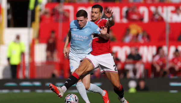 Man United told they have a “real chance” to land Elliot Anderson from Man City in certain situation