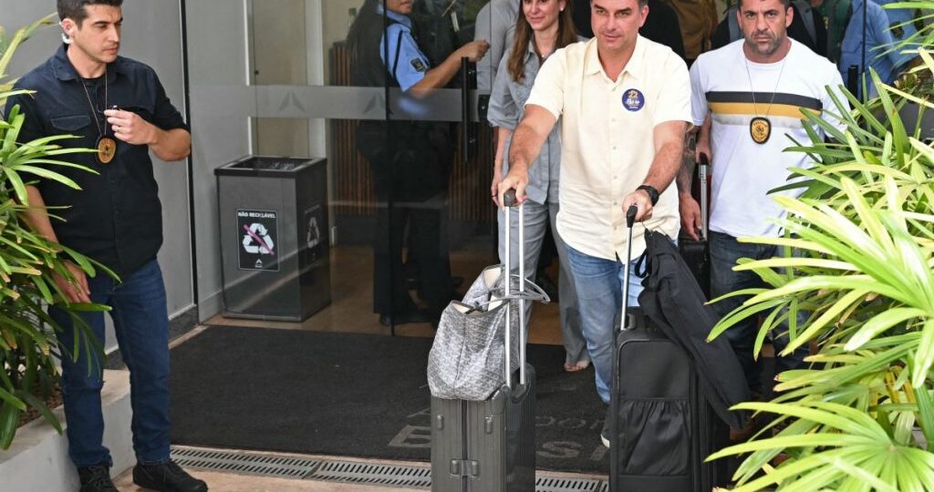 Plane reportedly carrying Bolsonaro stops briefly in Ecuador