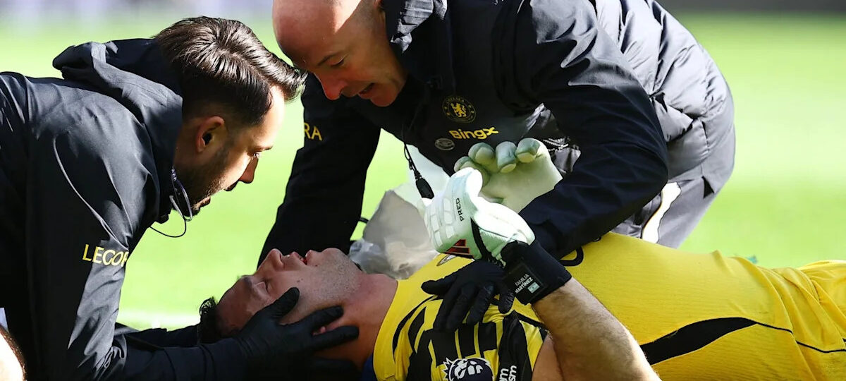 Chelsea goalkeeper Emi Martinez rushed to hospital after sickening collision at Everton