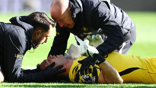 Chelsea goalkeeper Emi Martinez rushed to hospital after sickening collision at Everton
