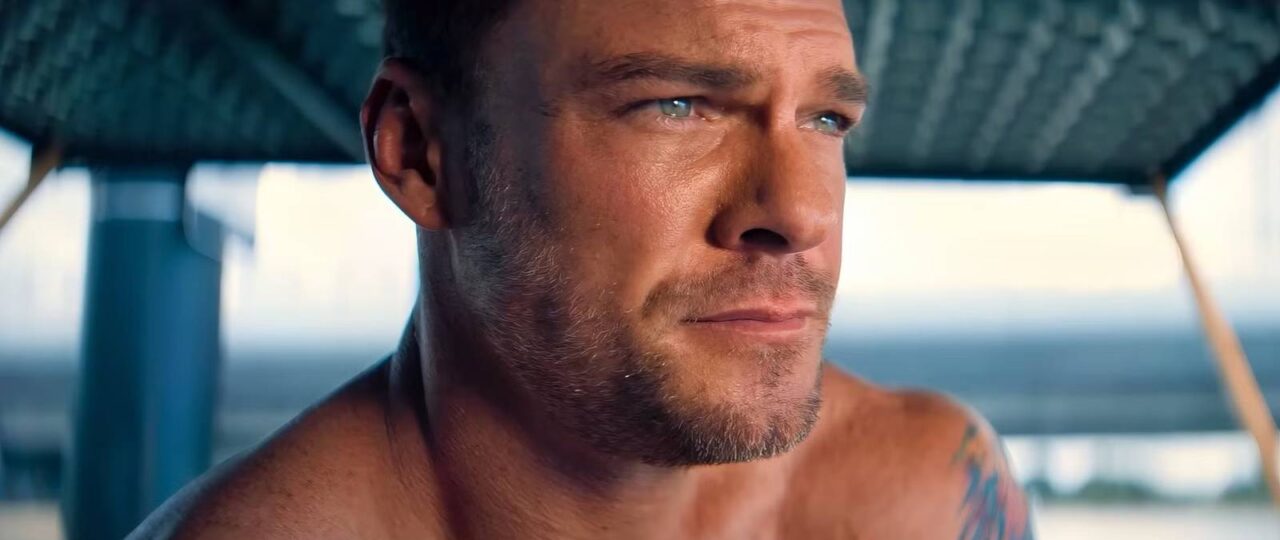 Alan Ritchson's New 98-Minute Thriller Dominating Streaming Is What He Needs More Of Besides Reacher