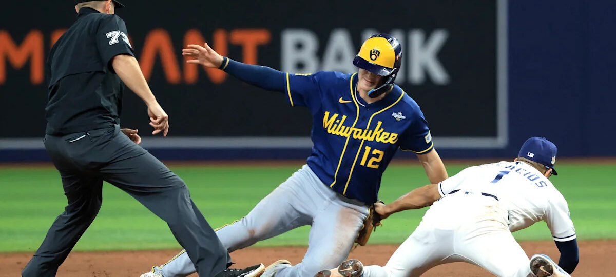 Controversial 9th-inning replay decision ends Brewers threat, sets up Rays to extend World Series in extras