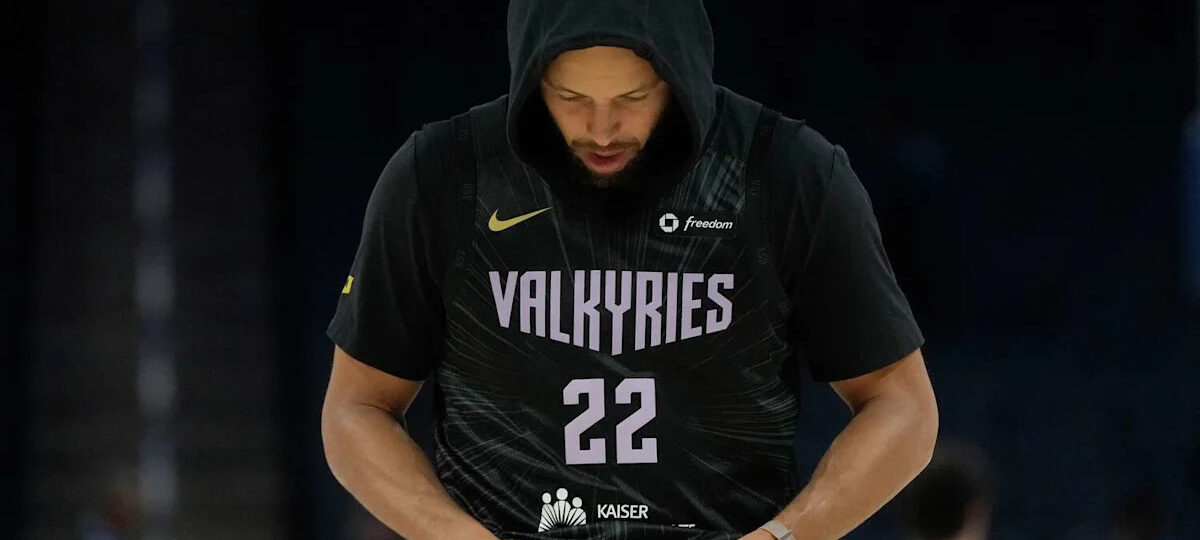 Warriors' Steph Curry will play vs. Lakers Wednesday, but Golden State managing other injuries