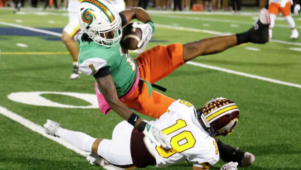 Sam Houston rallies to beat Harlandale and stay in hunt for district title