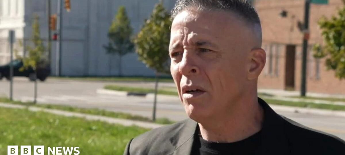 Minneapolis withdrawal was 'surrender', Trump's ex-border patrol chief tells BBC