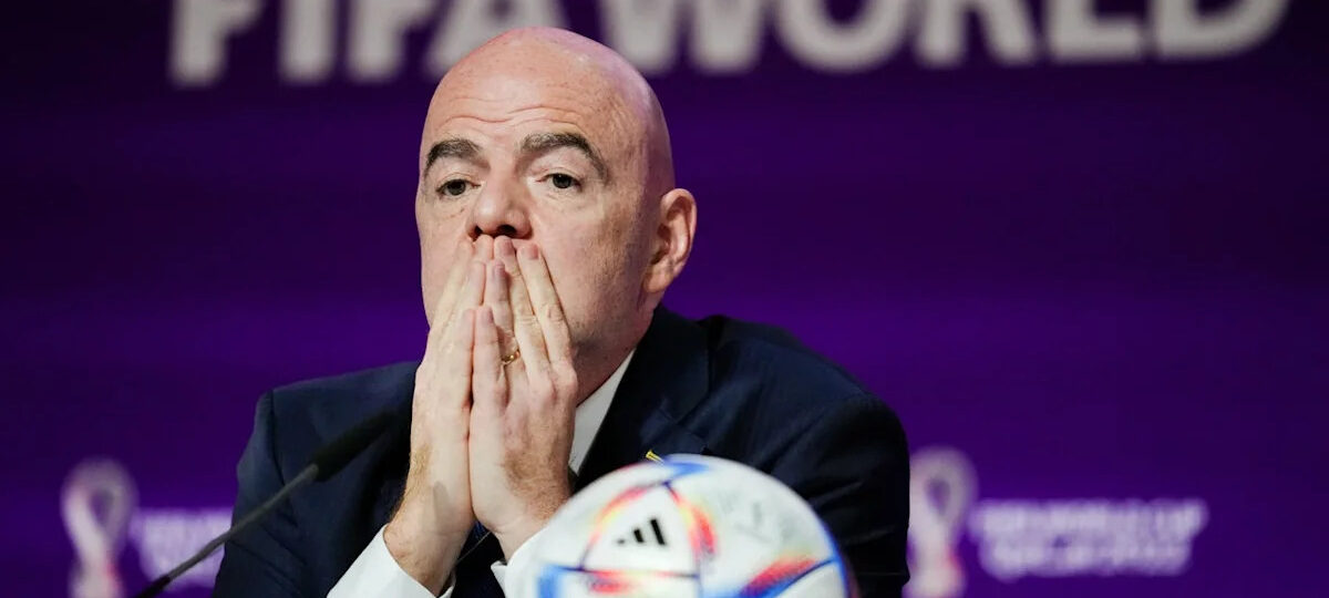 Who is supporting Gianni Infantino and how many votes will secure re-election as Fifa president?