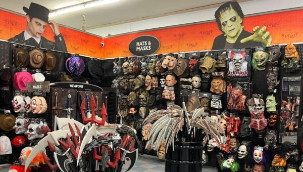 I worked at Spirit Halloween for 3 years. Here are 9 mistakes I saw customers make when shopping for costumes and decor.
