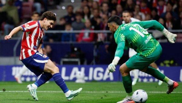 Alvarez fires Atletico to win against Deportivo