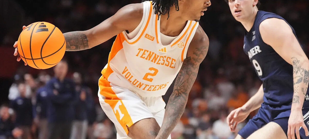 Tennessee basketball plays Davidson in secret scrimmage, see highlights