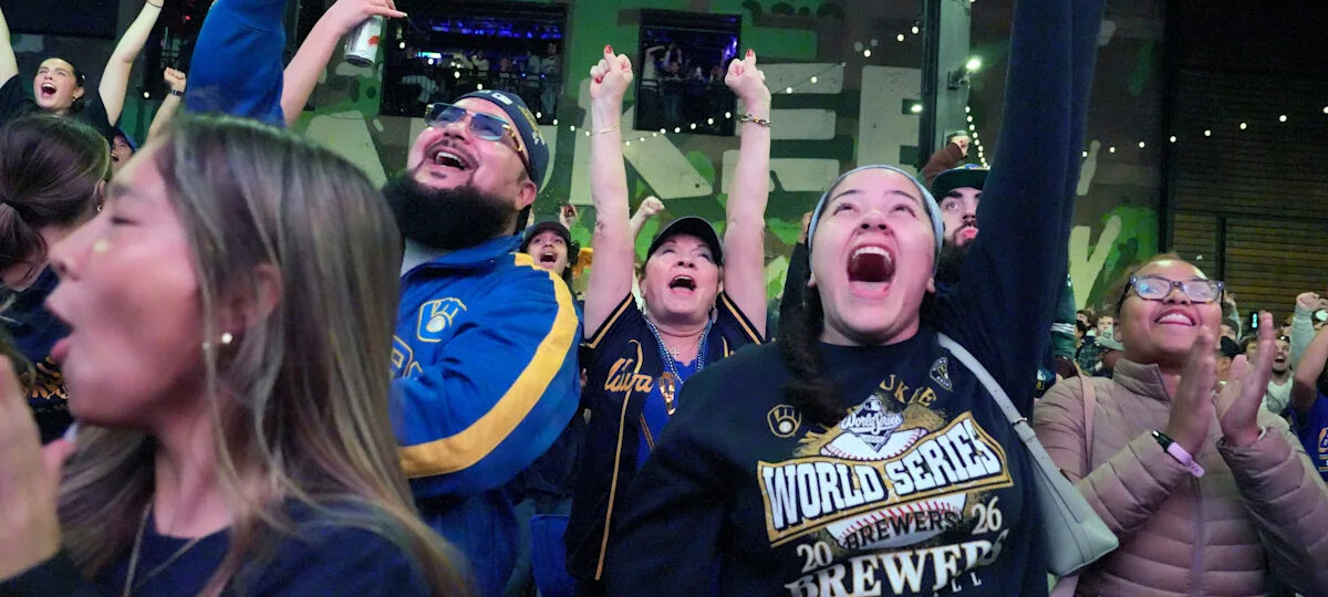 Milwaukee-area businesses giving free food, drink for World Series