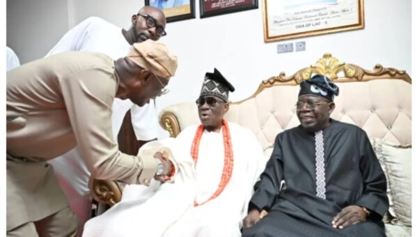 Tinubu visits Oba of Lagos, receives royal prayers, counsel