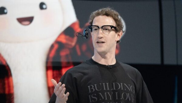 Meta investors will get free shares if Mark Zuckerberg hits 'extraordinary' targets