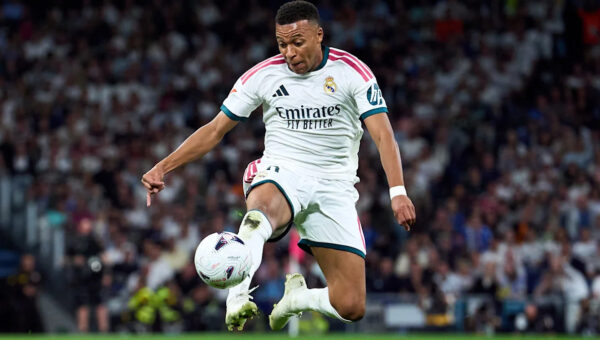 Dumfries, Silva And Vinicius Jr. To Start | 4-2-3-1 Real Madrid Predicted Lineup Vs Roma