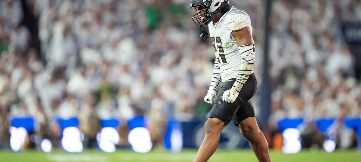 Oregon Ducks safety undergoes surgery, out for 'foreseeable future'