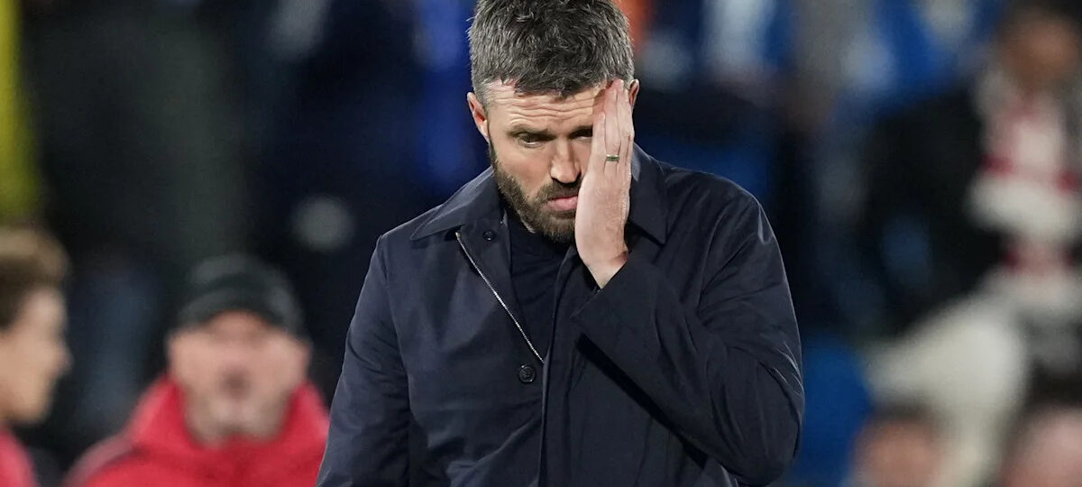 Man United coach Carrick apologizes for 'unacceptable' Champions League loss to Como