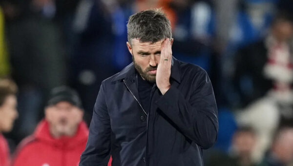 Man United coach Carrick apologizes for 'unacceptable' Champions League loss to Como
