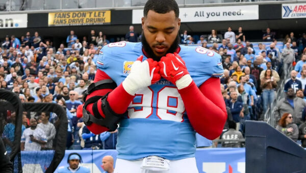First look at All-Pro DT Jeffery Simmons practicing with the Bears