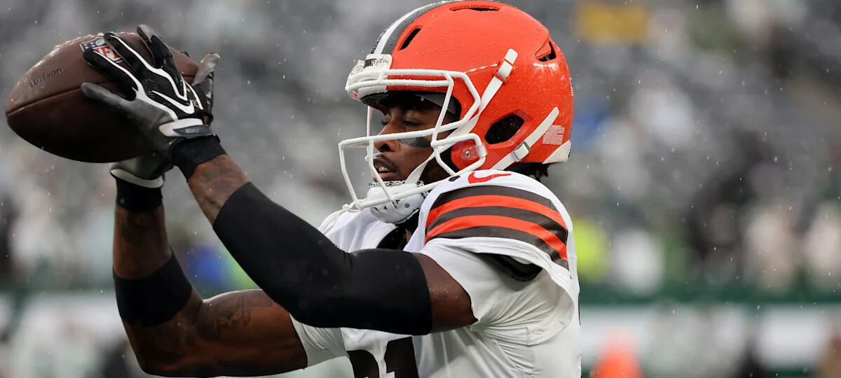 Browns list Denzel Ward as questionable with a hand injury