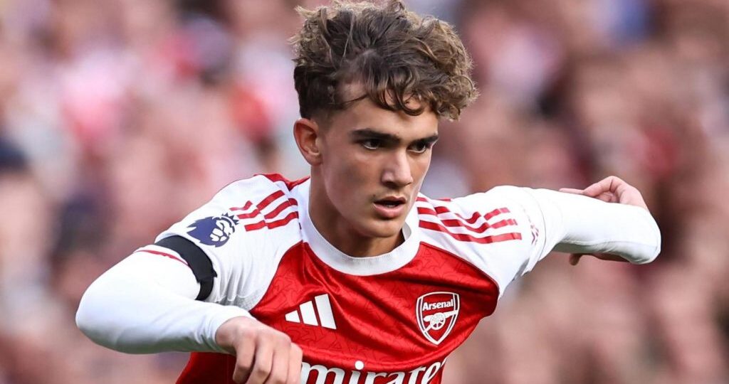 Arsenal lose appeal against Dowman red card in shock Fleetwood defeat