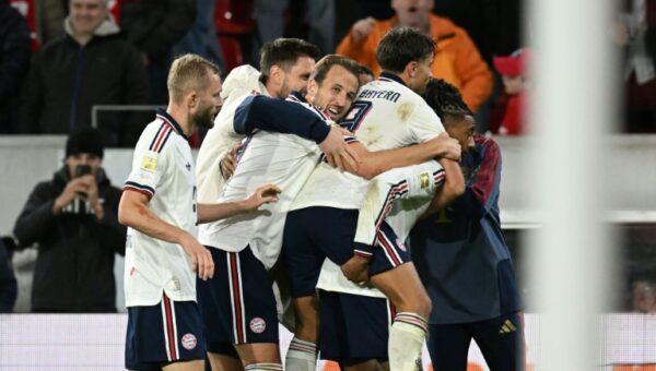 Bayern beat Freiburg to reclaim top spot after Kompany illness