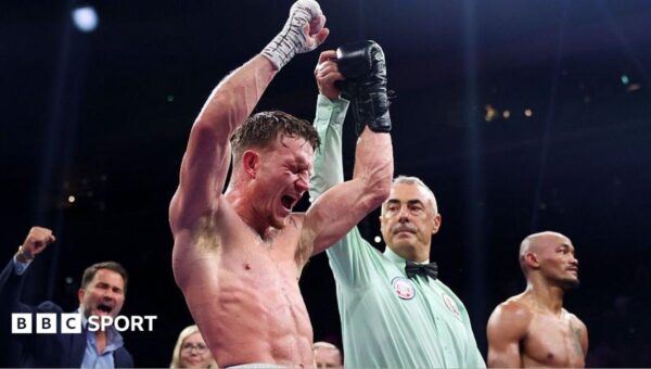 Smith retains title with split-decision win over Puello