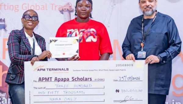 APM Terminals Awards Scholarships to 50 Apapa Students