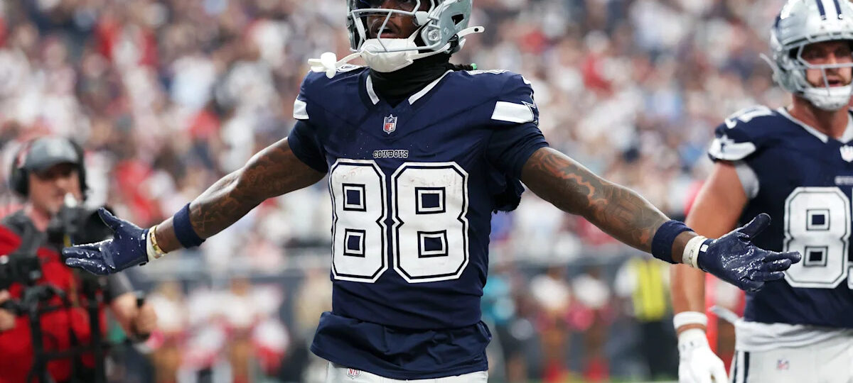 CeeDee Lamb practices fully