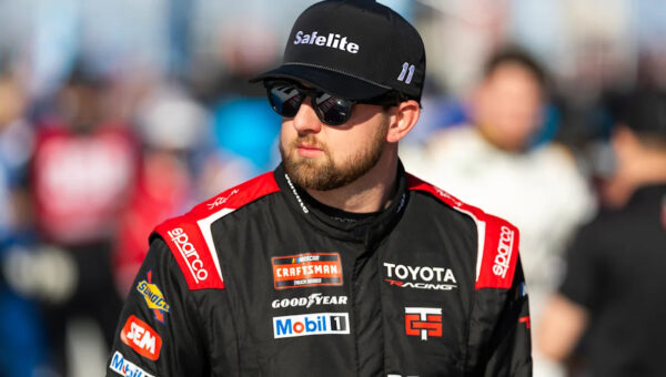 LAYNE RIGGS IS COMING FOR THE TRUCK SERIES TITLE — KADEN HONEYCUTT’S 43-POINT CUSHION HAS VANISHED!