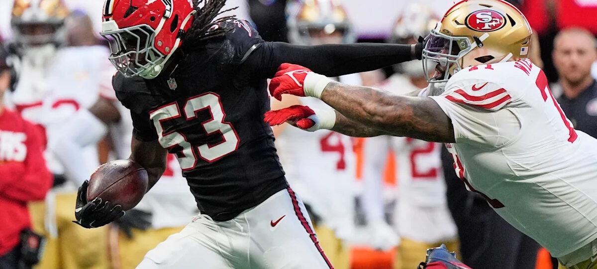 A week after frightening injury, Falcons rookie Daniels comes up big in win over 49ers