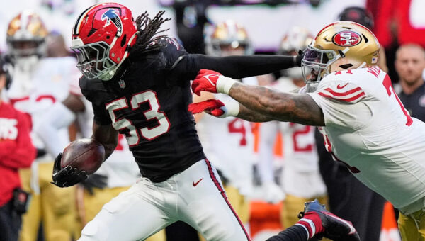 A week after frightening injury, Falcons rookie Daniels comes up big in win over 49ers
