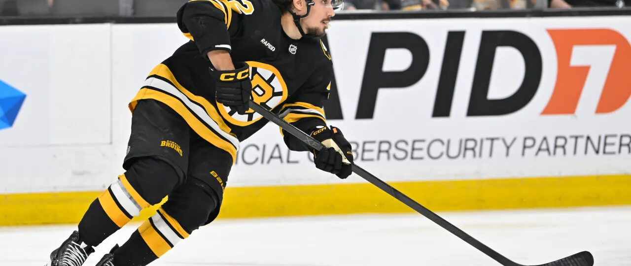 Bruins vs. Blackhawks Score, Live Updates, Highlights From NHL Game