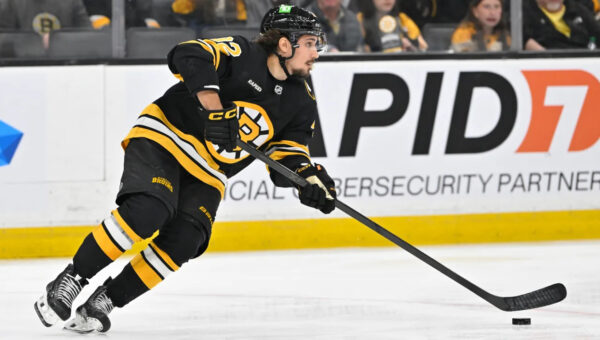 Bruins vs. Blackhawks Score, Live Updates, Highlights From NHL Game