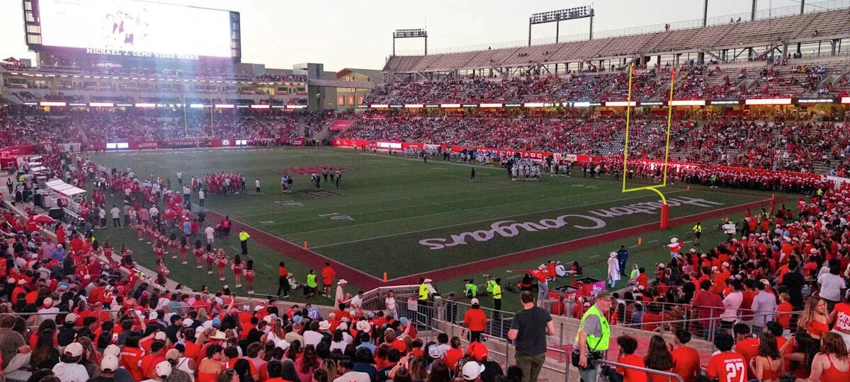 UH gets prime-time slot vs. Oklahoma State after bemoaning lack of home night games