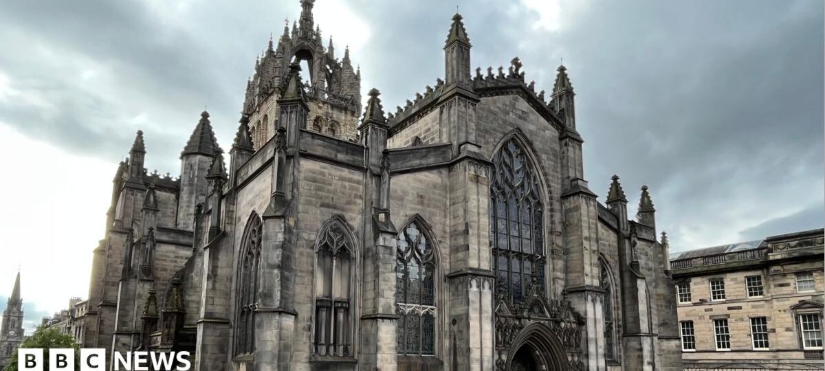 Historic cathedral introduces £12 fee for visitors from outside Scotland